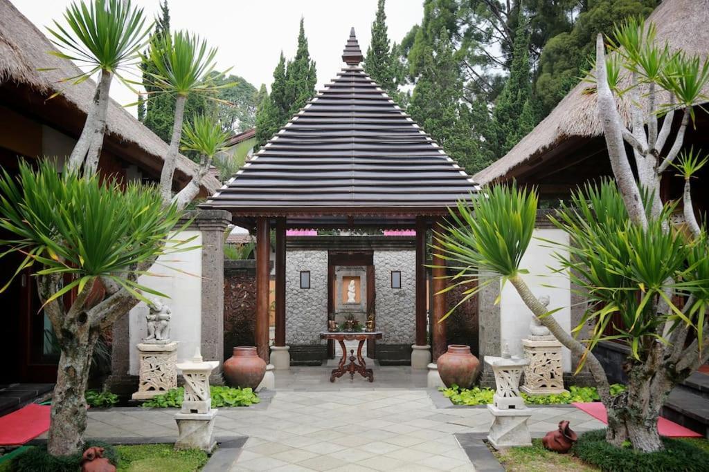 Puri Bali Stania, Cisarua West Java Cilama Exterior foto